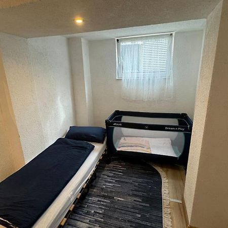 Gaestewohnung In 군즈부르크 외부 사진