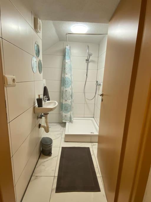 Gaestewohnung In 군즈부르크 외부 사진