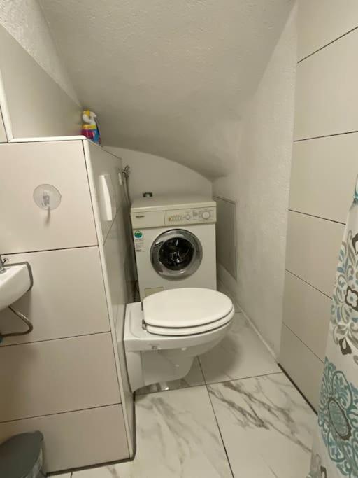 Gaestewohnung In 군즈부르크 외부 사진
